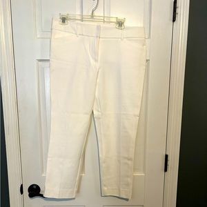 Women’s NY and Co White capris size 10
